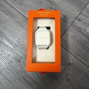 NWT Tory Burch Silicone Apple Watch Band series 6/7/9 41mm